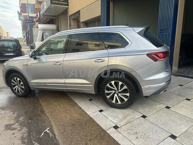 Volkswagen Touareg - 2