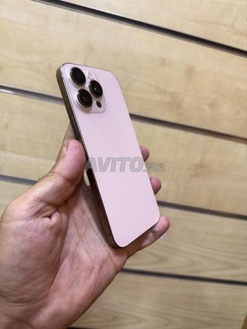 iPhone 16 Pro Max officiel 512/93 état - 2