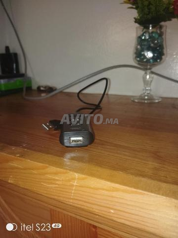 Distributeur USB en excellent état - 2