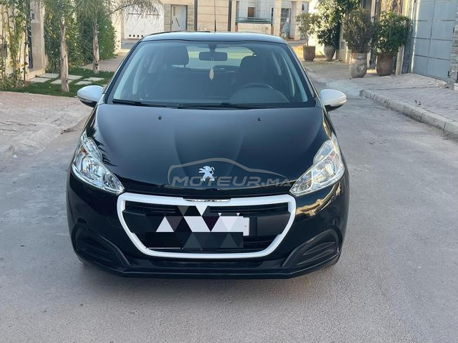 Peugeot 208 like diesel toute option 