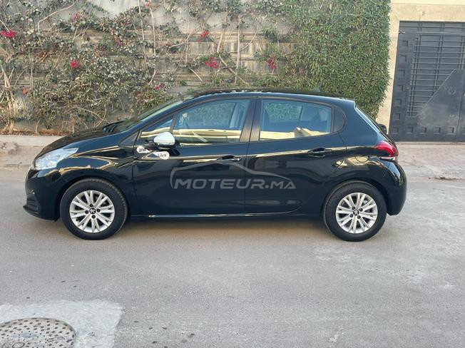Peugeot 208 like diesel toute option 