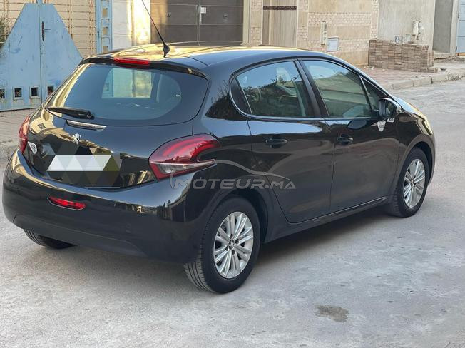 Peugeot 208 like diesel toute option 