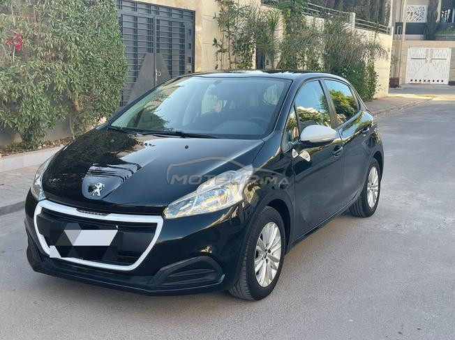 Peugeot 208 like diesel toute option 