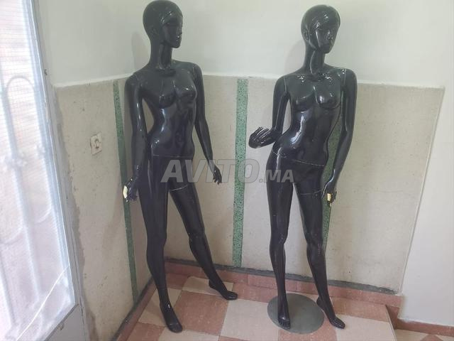 Deux mannequins restants - 2
