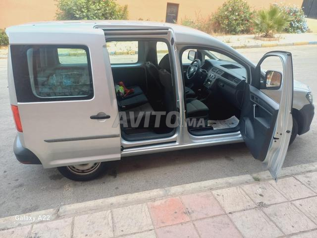 Volkswagen Caddy Diesel Manuelle 2021 à Rabat - 2