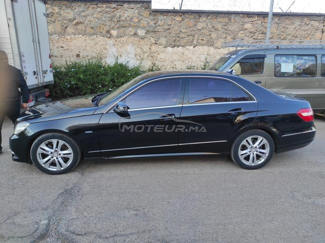 Mercedes classe E ba9a ne9iya 