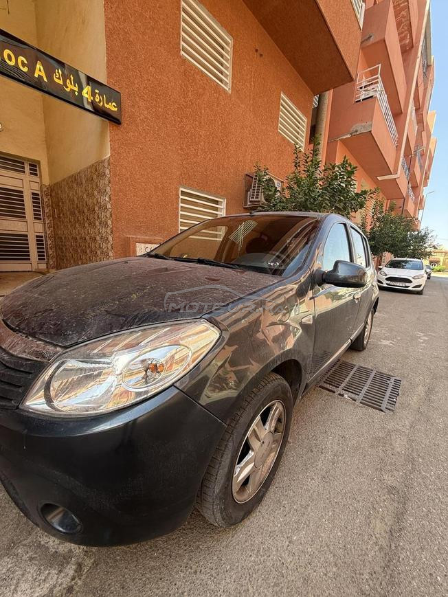 Dacia Sandero Diesel Manuelle 2010 à Béni Mellal