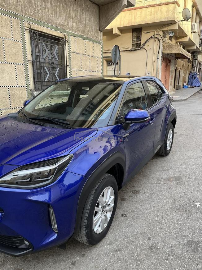 toyota yaris croos hybrid 