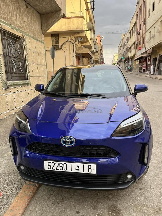 toyota yaris croos hybrid 