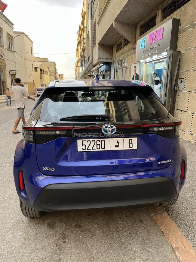 toyota yaris croos hybrid 