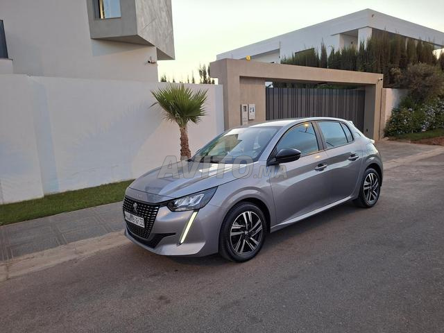 Peugeot 208 Diesel Manuelle 2023 à Agadir - 2