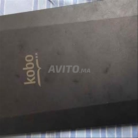 Kobo Aura H2O N250 6,8 pouces 4 Go - Liseuse eBook - 2