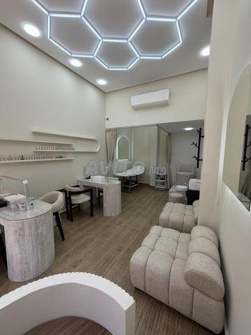 ✨ À VENDRE – Salon d’esthétique tout équipé - 2