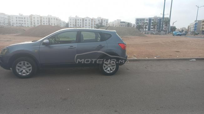 je mets en vente ma voiture nissan qachqai gris,