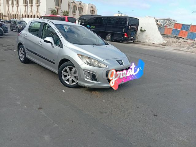 Peugeot 308 2011 6cv diesel 3amra Casa - 2