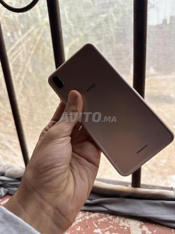 Wiko y80 bon état - 2