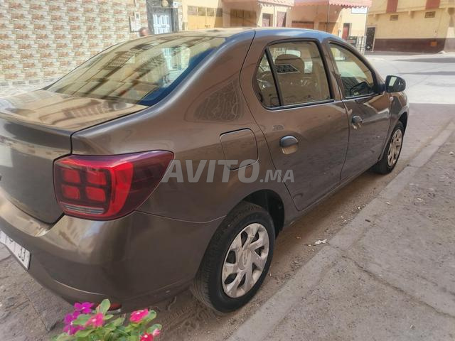 Dacia Logan Essence Manuelle 2017 à Agadir