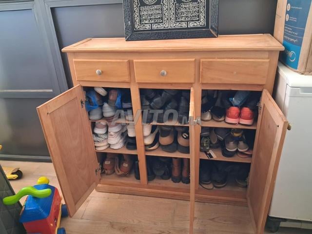 Meuble à chaussures en bois à Temara, Tariq Ibn Ziad