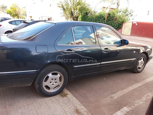 Mercedes E220D 