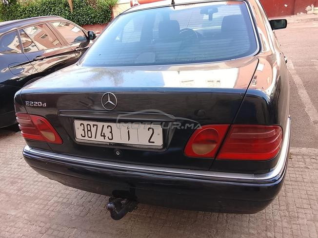 Mercedes E220D 