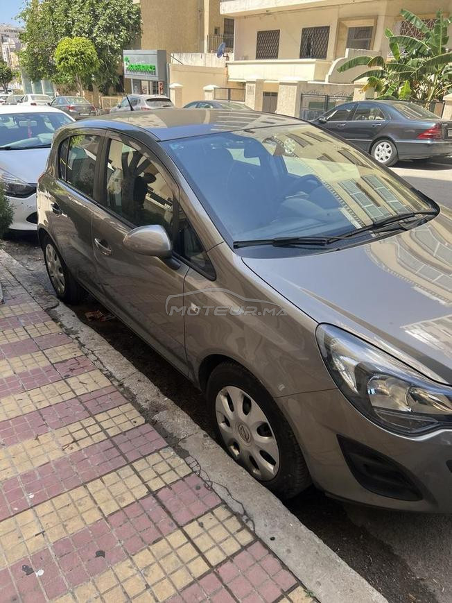 Opel Corsa Diesel Manuelle 2014 à Tanger
