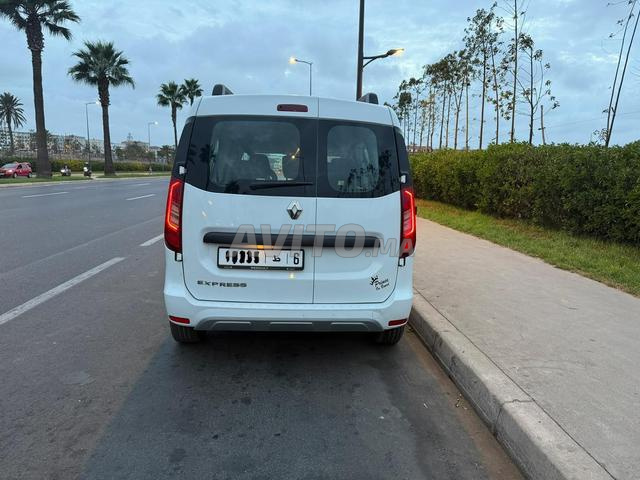 Renault Express Diesel Manuelle 2022 à Casablanca - 2