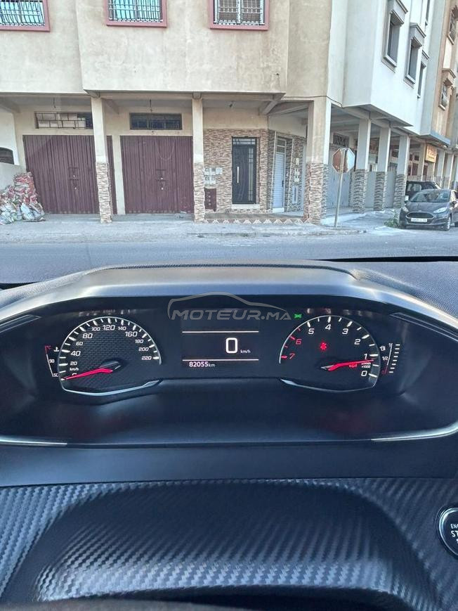 Peugeot 208 Allure 1.6 HDi 2023 