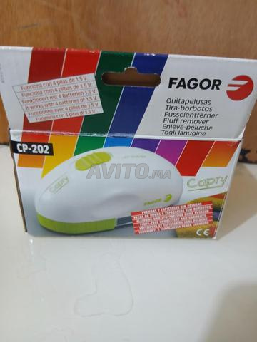 Machine anti-bouloche rasoir marque Fagor - 2
