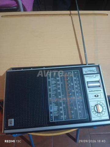 Radio universelle marque Grundig - 2