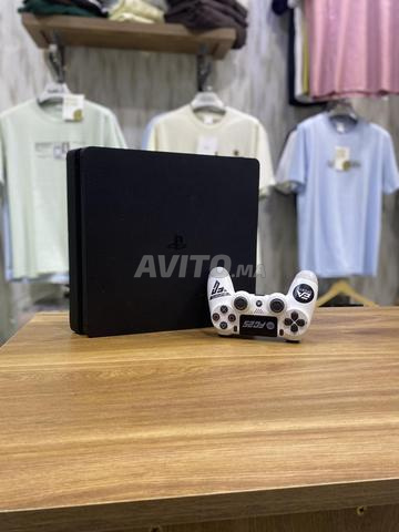 PS4 Slim - 2