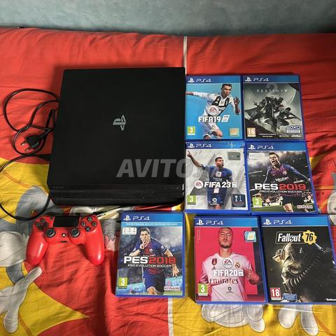 ps4 pro 1T comme neuf - 2
