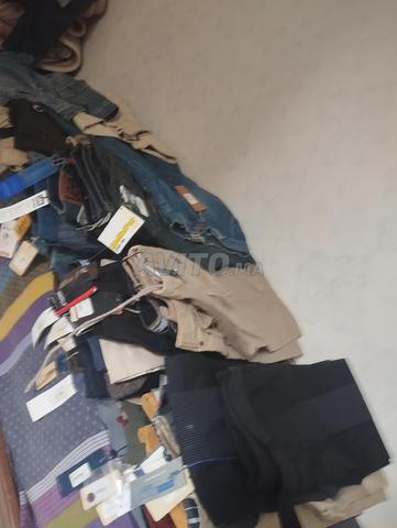 Plus de 100 pantalons pour femmes neufs - 2