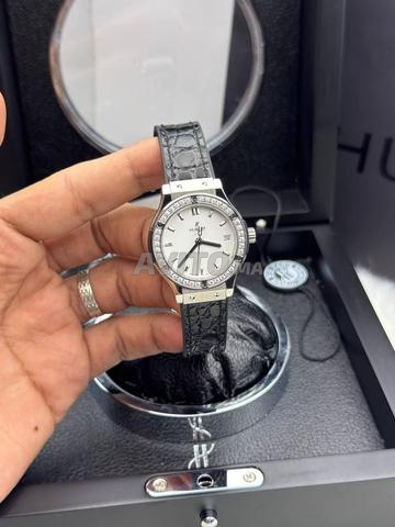 Montre Hublot femme 29mm HB5320 - 2