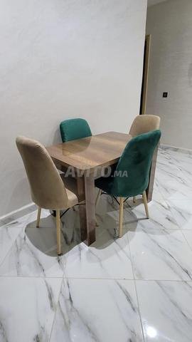 Table à manger à vendre - 2