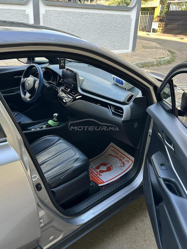 Toyota C-HR Hybride 2020 à topp