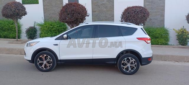 Très bonne voiture Ford Kuga