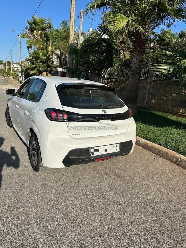 Peugeot 208 model 2023 