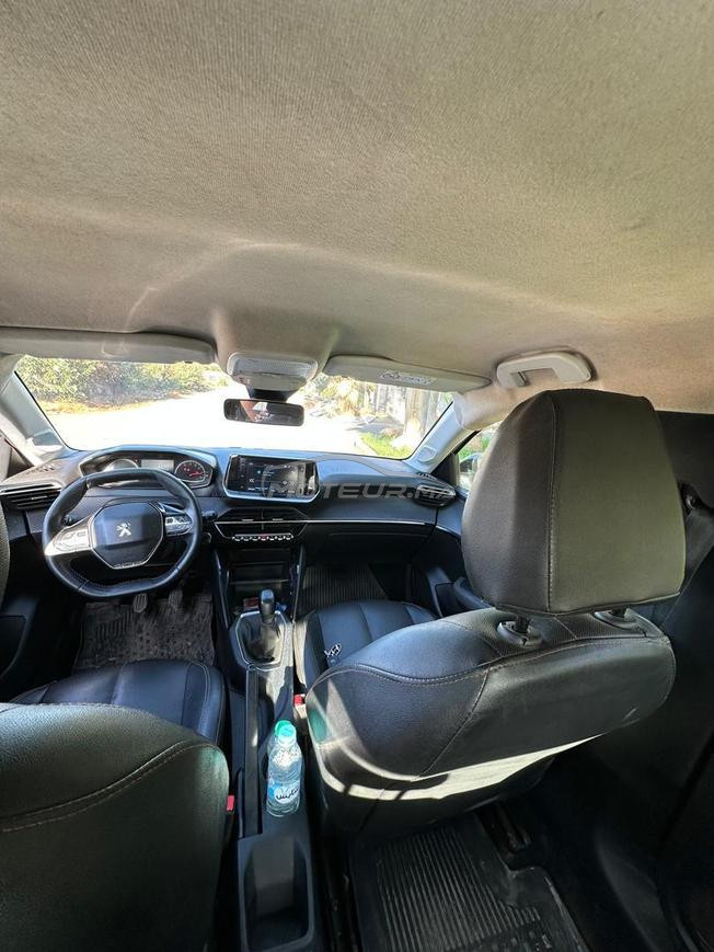 Peugeot 208 model 2023 