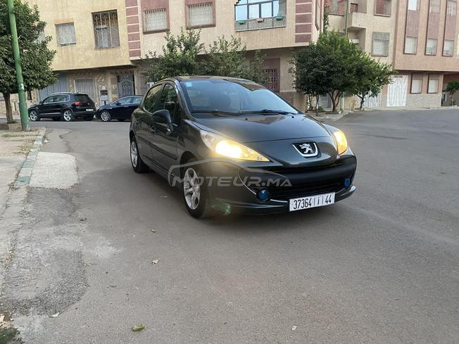 Peugeot 207 Essence Manuelle 2010 à Meknès