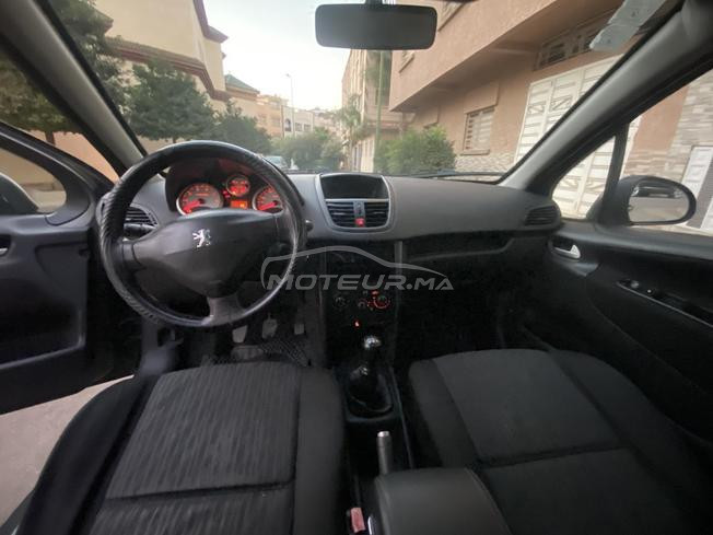 Peugeot 207 Essence Manuelle 2010 à Meknès