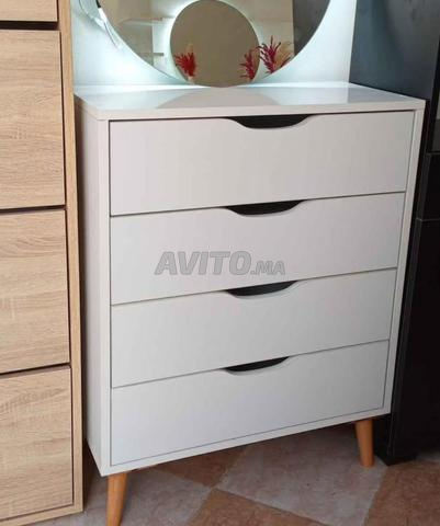 Commode Secondainave - 2