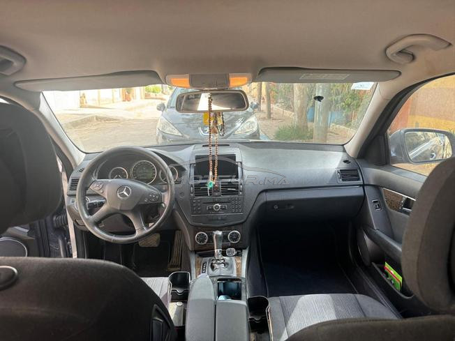 Mercedes-Benz 220 Diesel Automatique 2008 à Meknès