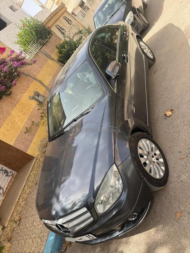 Mercedes-Benz 220 Diesel Automatique 2008 à Meknès