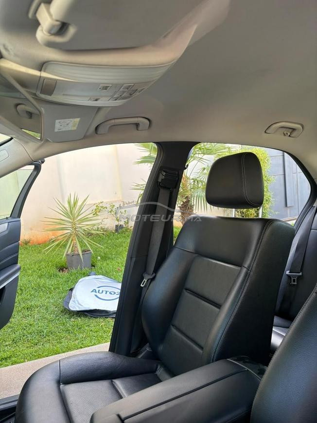 Mercedes e220d faible kilo topp 2014