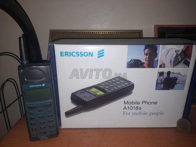 Téléphone de collection d'une époque révolue - 2