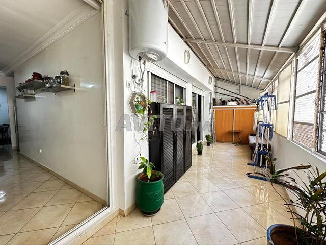 Appartement luxueux vide à louer 145 m² - 2