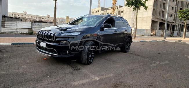 jeep Cherokee Limited بالنسبة للطلاء ديال ا