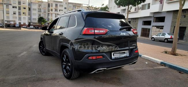 jeep Cherokee Limited بالنسبة للطلاء ديال ا