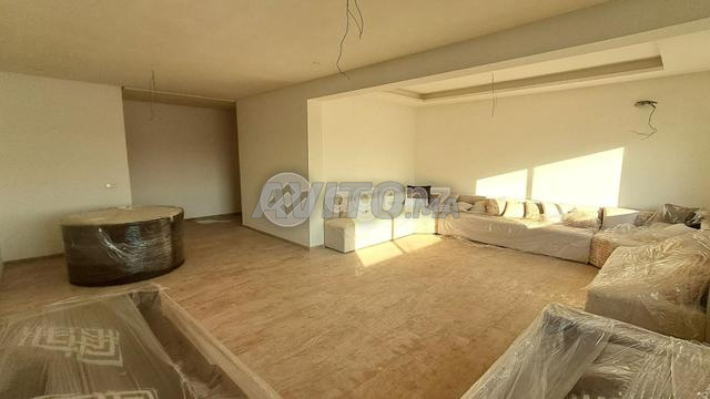 BOU-OU-1018 - Appartement à vendre à Victoria