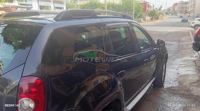 voiture dacia Duster modèle 2012 